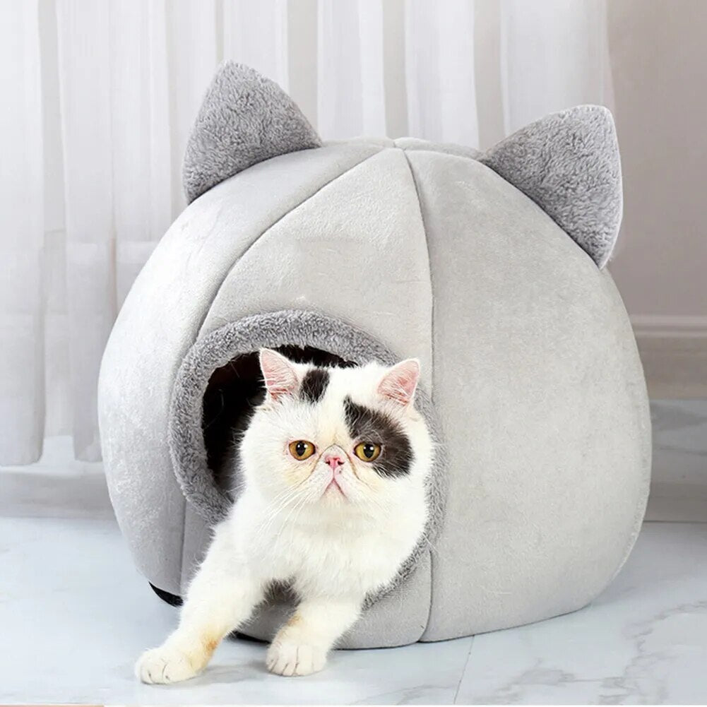 Warm Whisker Retreat Bed for Cats